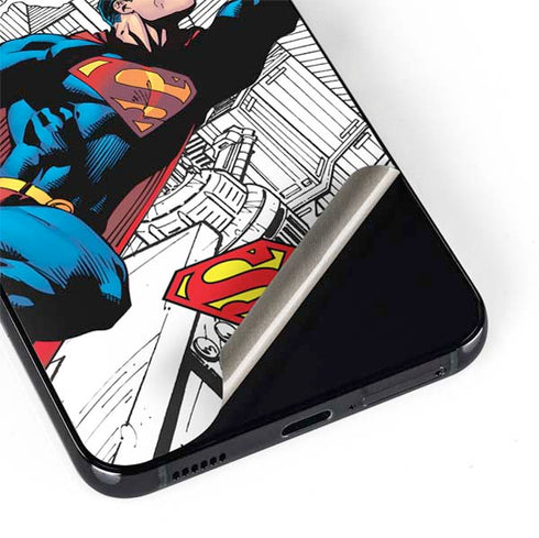 DC Comics Superman Super Speed Flying Over City Galaxy S22 Plus Skin